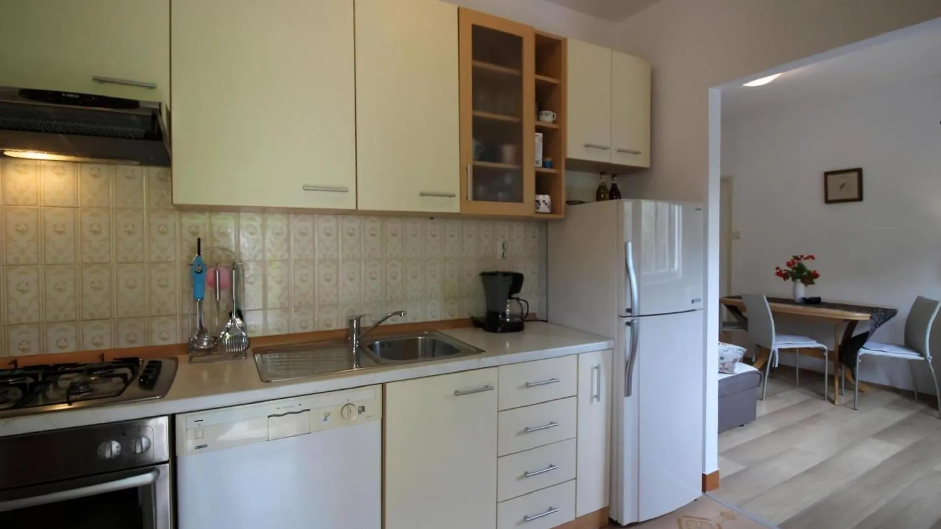 Apartment Ferienwohnung Aurora Mit Parkplatz In Strandnaehe Porec Croatia