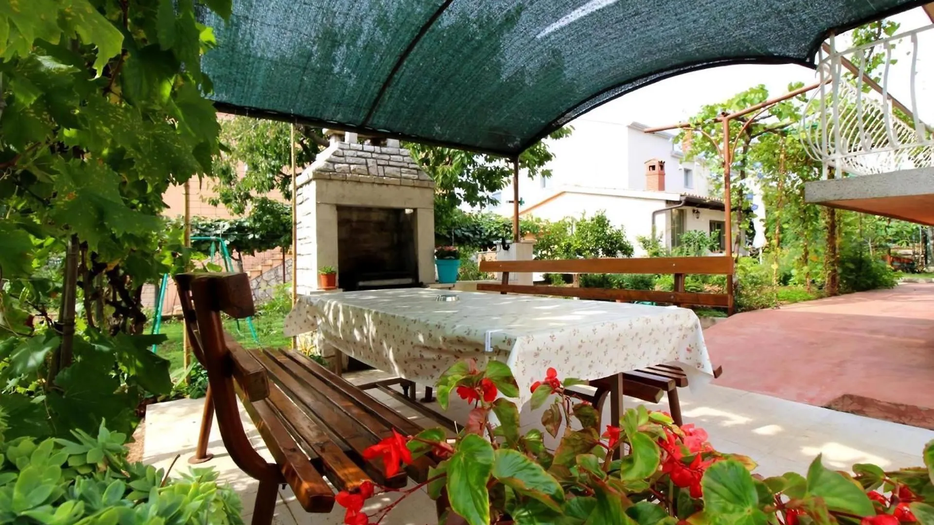 Ferienwohnung Aurora Mit Parkplatz In Strandnaehe Porec Croatia